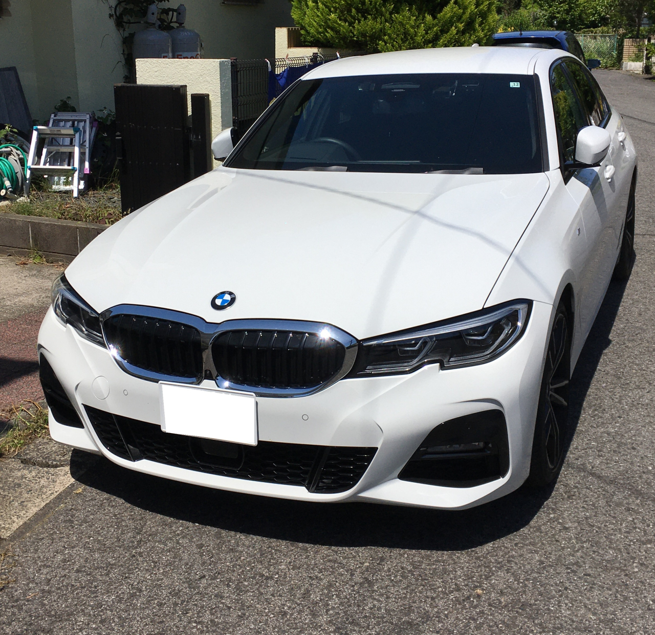 BMW330i ホイールガリ傷リペアのブログを更新しました。